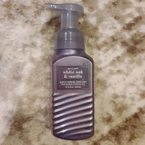 White Oak & Vanilla Foaming Hand Soap BBW